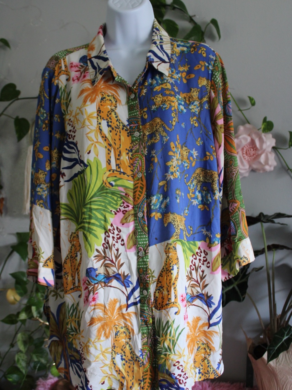 Rose + Olive 1X Patchwork Leopard Tropical Print Oversized Button Down Shirt - Picture 11 of 12